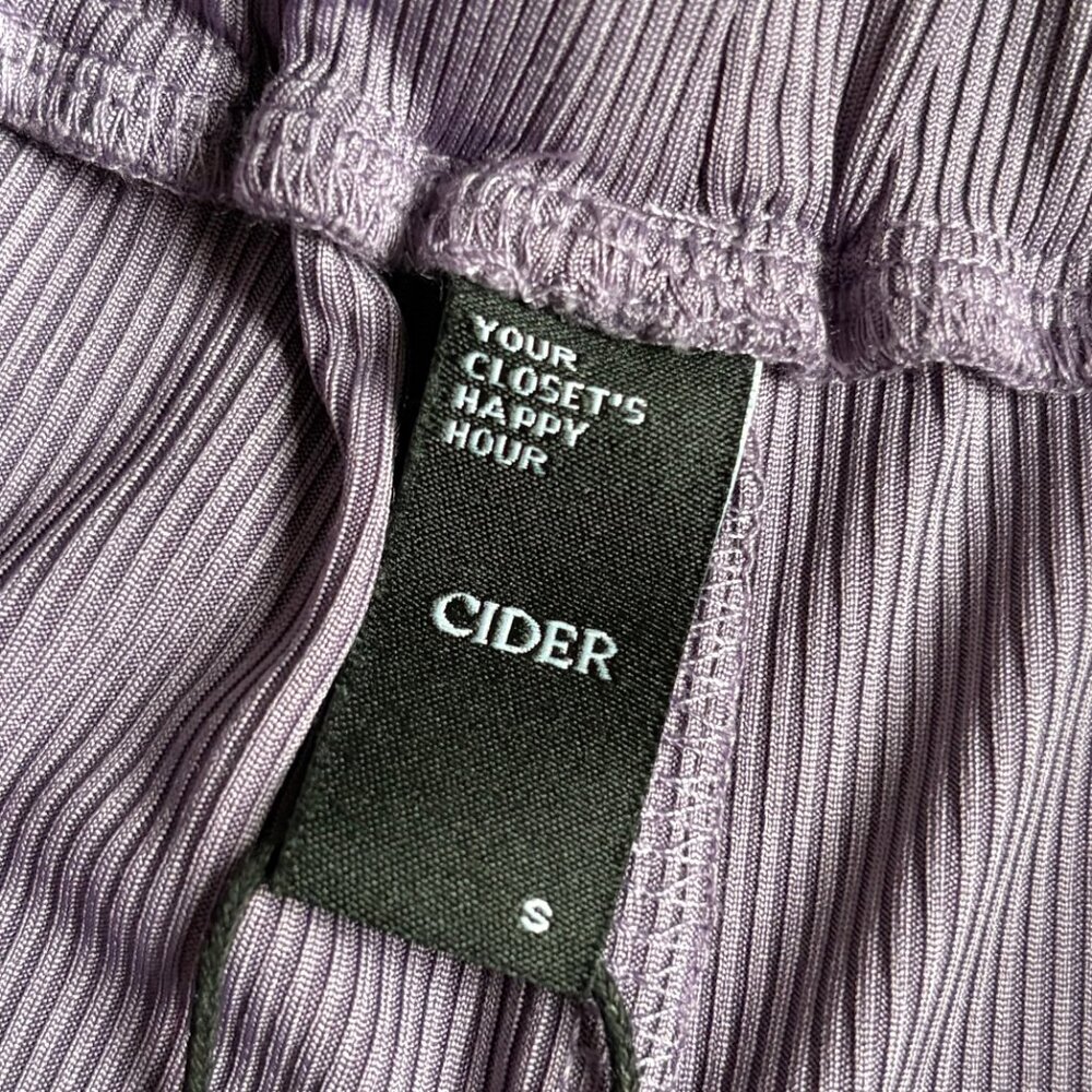 NWT Cider Knit Fabric Pull-On Flounce Shorts (Purple) - Size Small - Picture 2 of 7